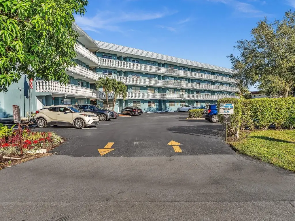 801 NE 18th Court #103, Fort Lauderdale, FL 33305 - Image #1