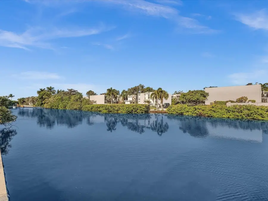 801 NE 18th Court #103, Fort Lauderdale, FL 33305 - Image #3