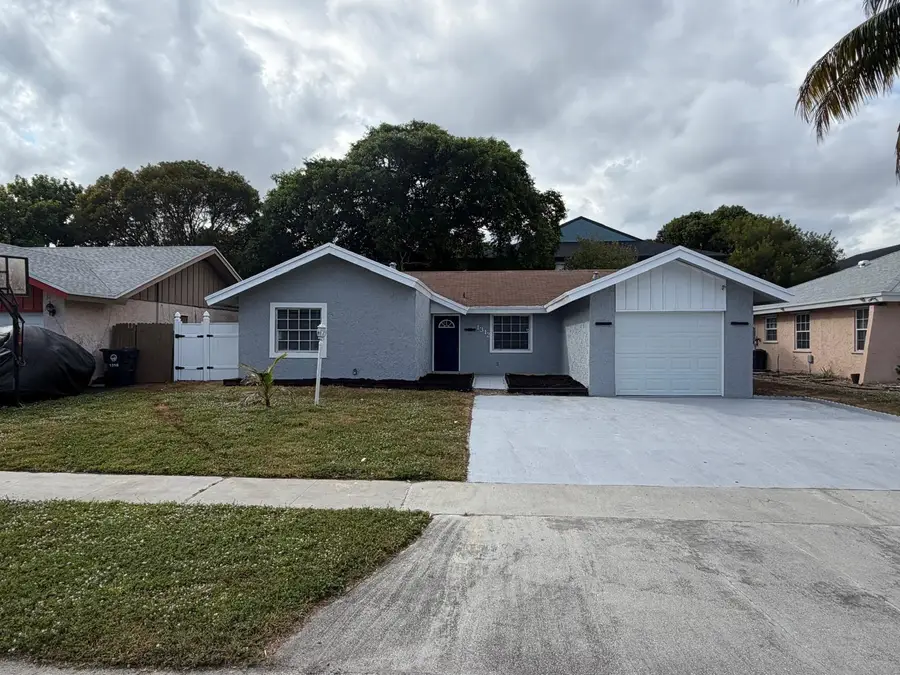 1312 SW 75th Ave, North Lauderdale, FL 33068 - Image #3