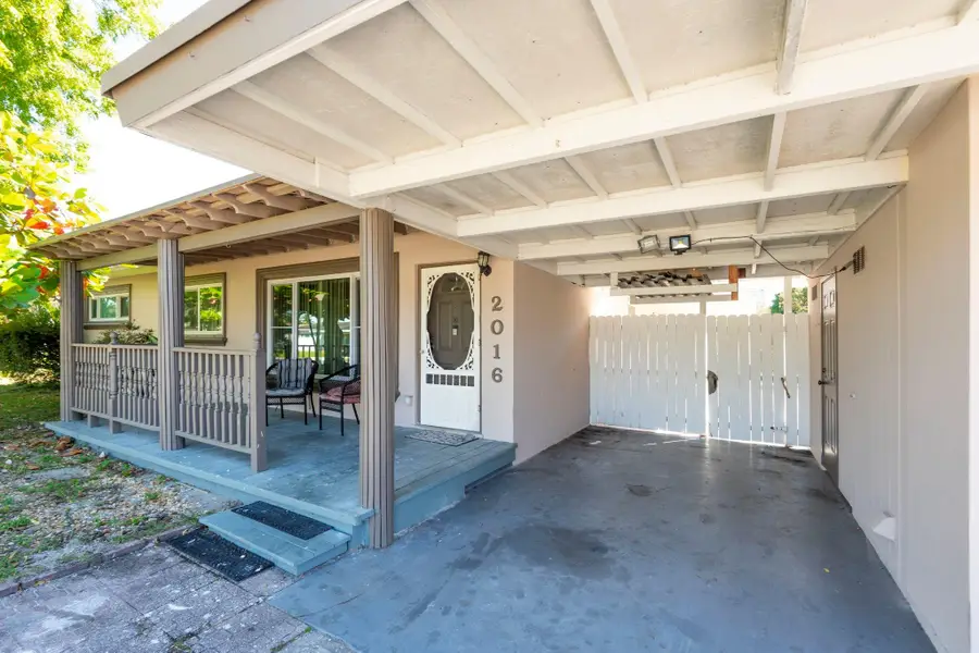 2016 SW 37th Ave, Fort Lauderdale, FL 33312 - Image #3