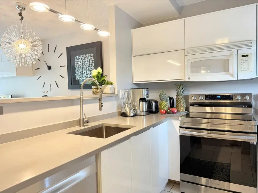 5171 W Oakland Park Boulevard #312, Lauderdale Lakes, FL 33313 - Image #2