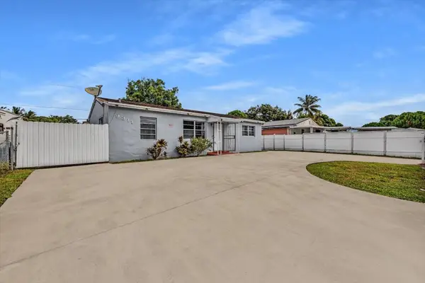 9311 Broad Manor Road, Miami, FL 33147