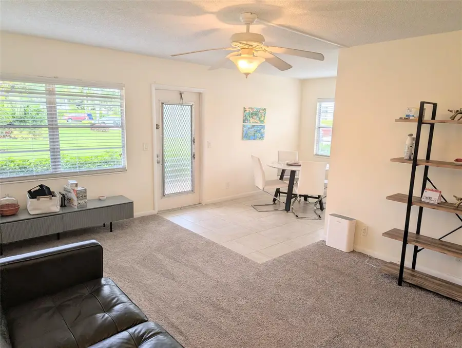589 Fanshaw O #203, Boca Raton, FL 33434 - Image #2