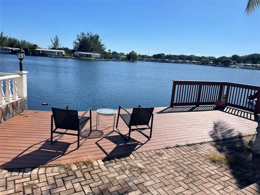 3010 Cove Dr, Fort Lauderdale, FL 33312 - Image #2