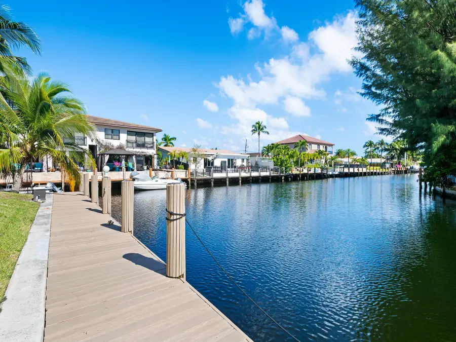 2591 NE 55th Ct #102, Fort Lauderdale, FL 33308 - Image #3