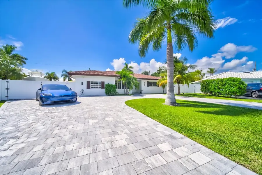 250 NE 27th Court, Boca Raton, FL 33431 - Image #2