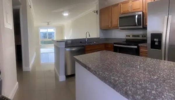 2106 S Cypress Bend Dr #404, Pompano Beach, FL 33069