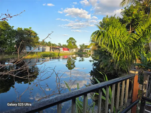 Address Withheld By Seller, Lauderdale Lakes, FL 33309