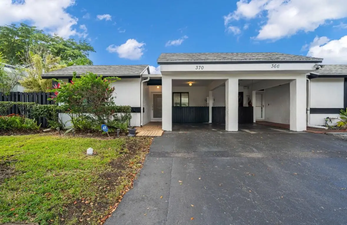 370 Fairway Circle #13, Weston, FL 33326 - Image #1