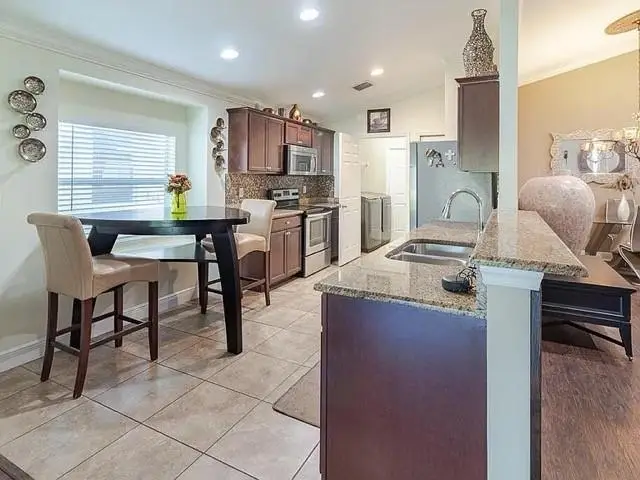 9446 Windrift Cir, Fort Pierce, FL 34945 - Image #3