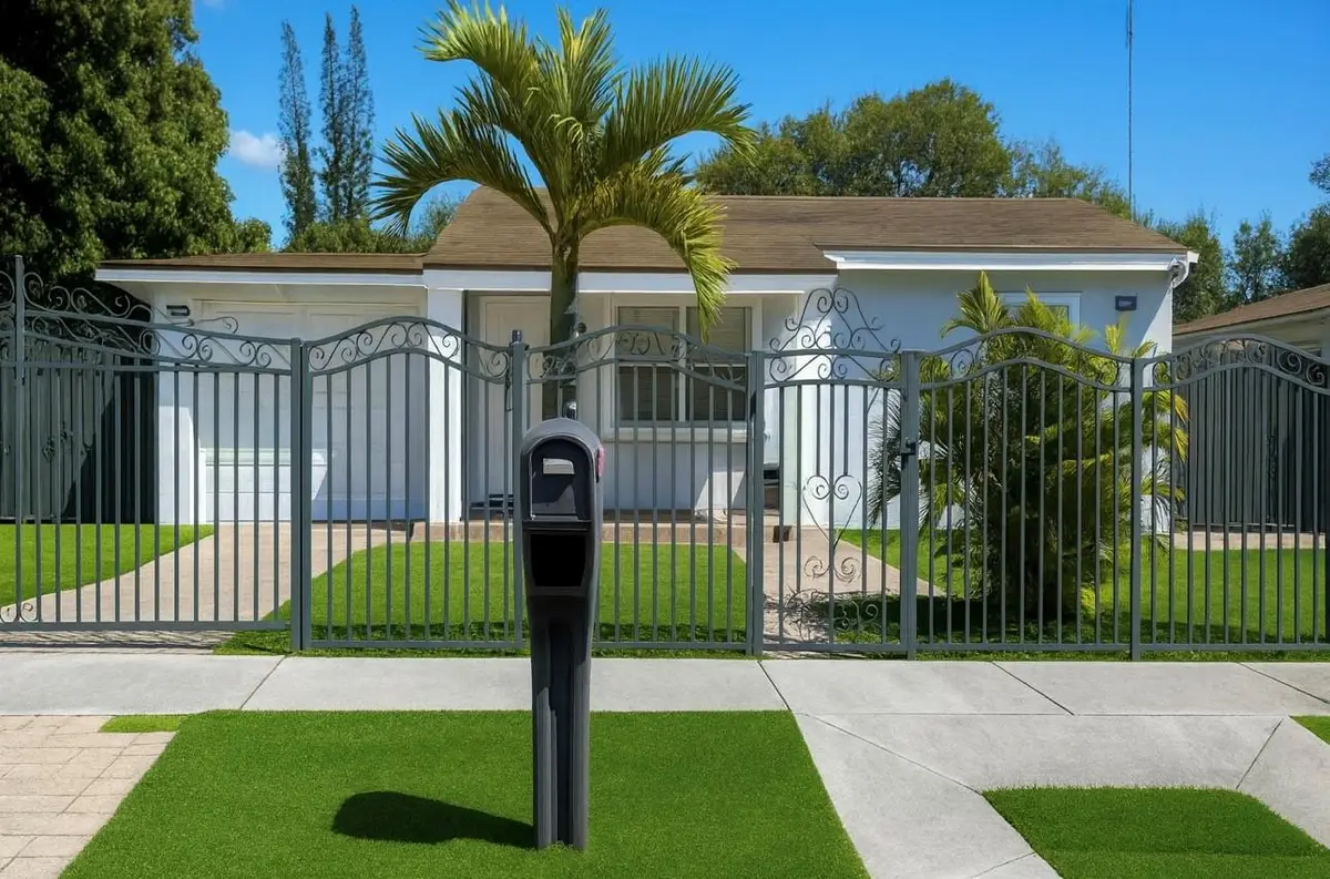 31 Miami Gardens Rd, West Park, FL 33023 - Image #1