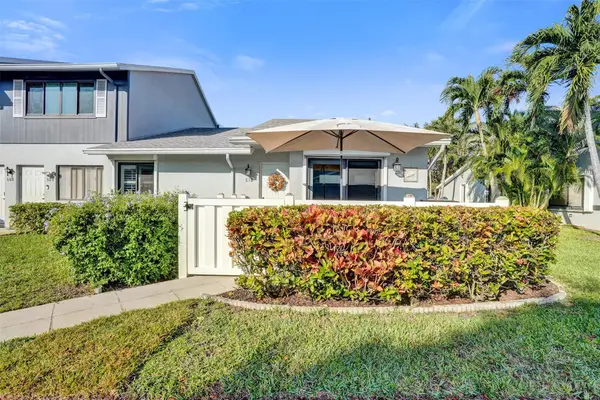 2641 Gately Dr #510, West Palm Beach, FL 33415