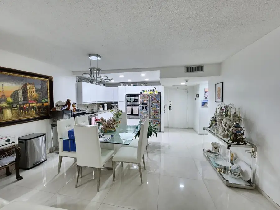 2500 Parkview Drive #403, Hallandale Beach, FL 33009 - Image #3