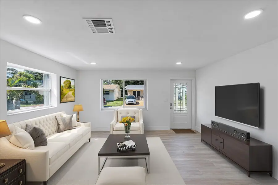 4918 NW 56th Ct, Tamarac, FL 33319 - Image #3