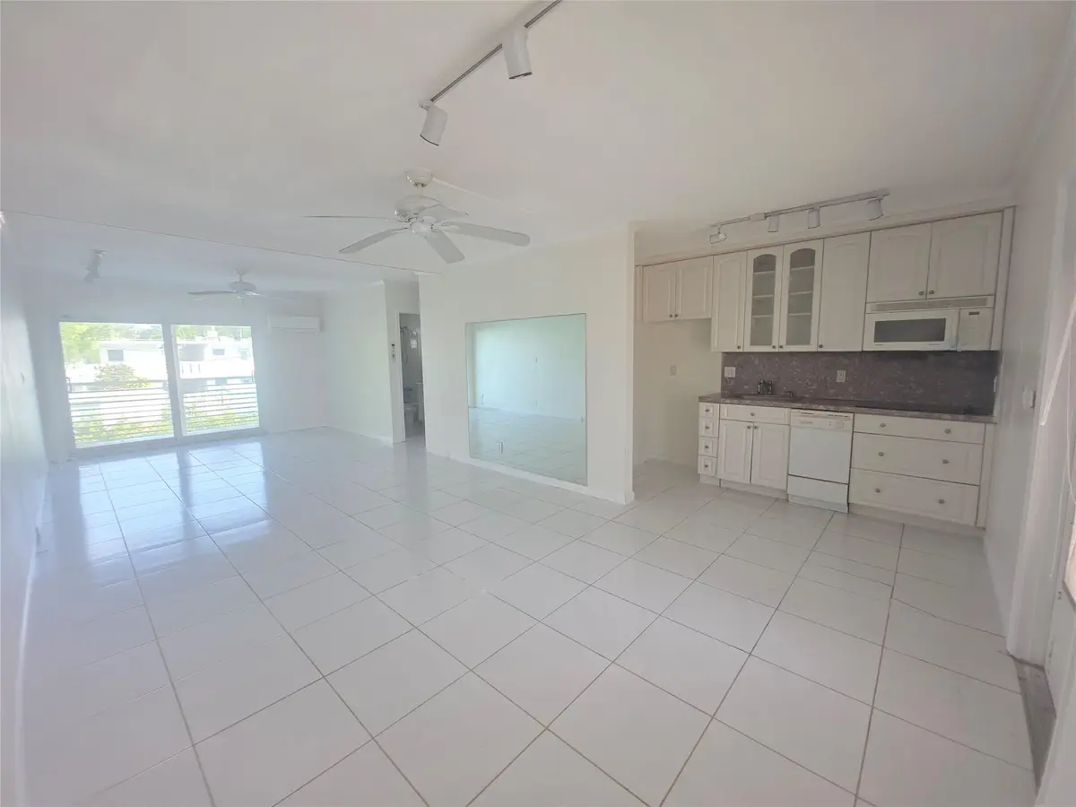 2131 NE 42nd Ct #209E, Lighthouse Point, FL 33064 - Image #1
