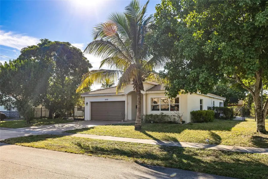 5408 NW 18th Pl, Lauderhill, FL 33313 - Image #3