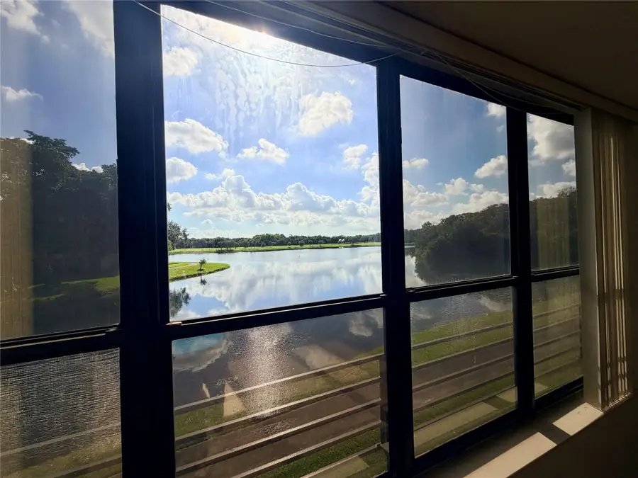 2907 Carambola Cir S #201, Coconut Creek, FL 33066 - Image #3