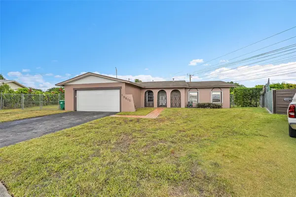 13615 SW 72nd Ter, Miami, FL 33183