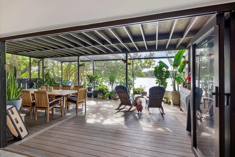 558 NE 199th Terrace, Miami, FL 33179 - Image #2