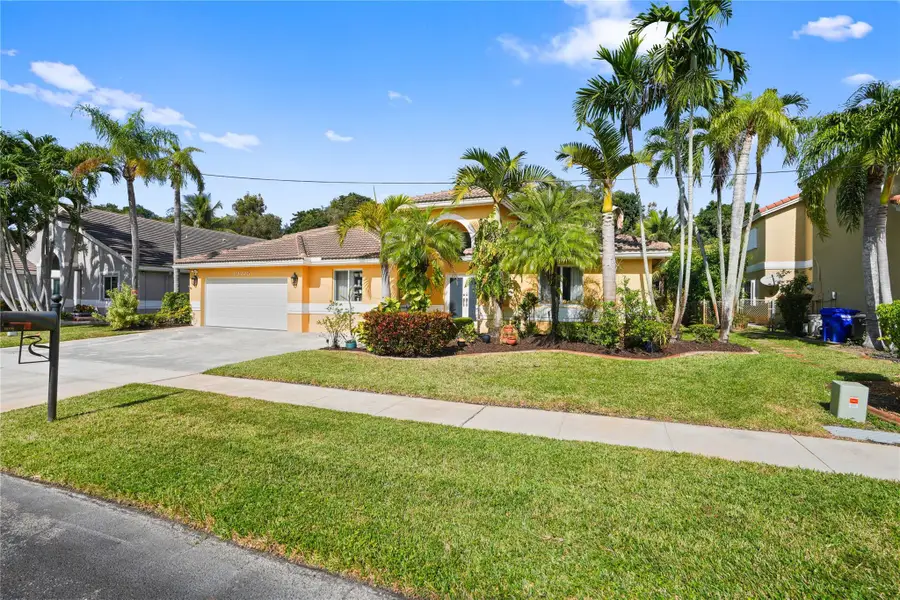 19775 NW 10th St, Pembroke Pines, FL 33029 - Image #2