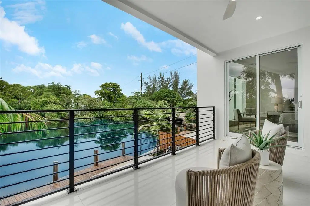 1129 NE 18 Court #1129, Fort Lauderdale, FL 33305 - Image #1