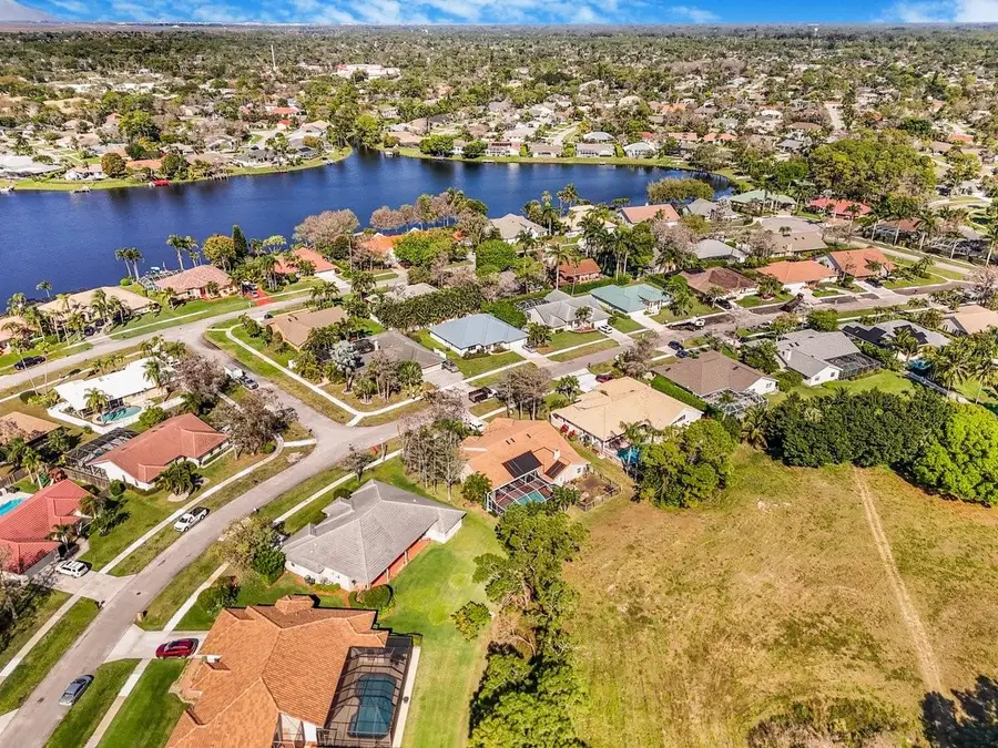 1558 Grantham Dr, Wellington, FL 33414 - Image #3