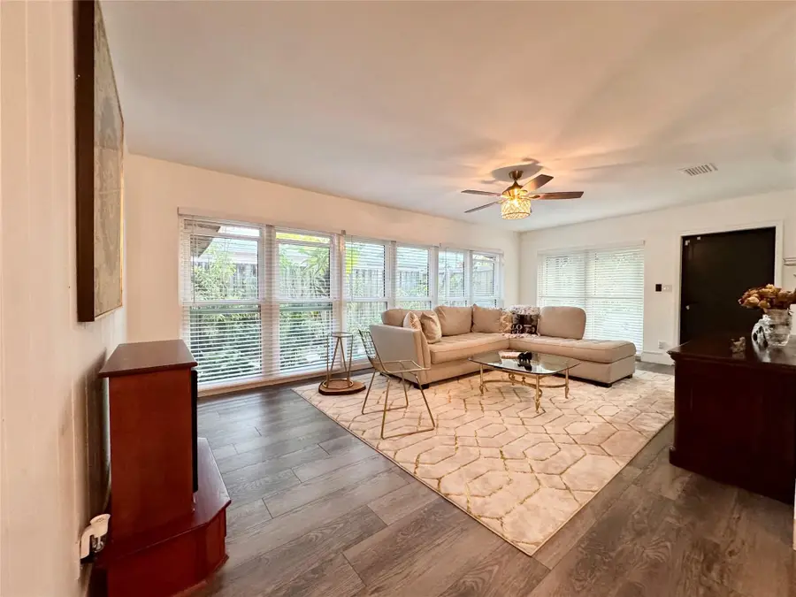 2133 Coral Gardens Dr, Wilton Manors, FL 33306 - Image #2