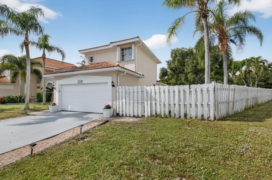1023 Fairfax Cir, Boynton Beach, FL 33436 - Image #3