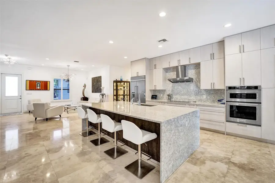 517 NE 11th Ave, Fort Lauderdale, FL 33301 - Image #2