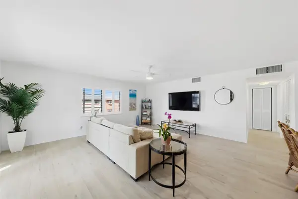 1450 N Riverside Dr #201, Pompano Beach, FL 33062