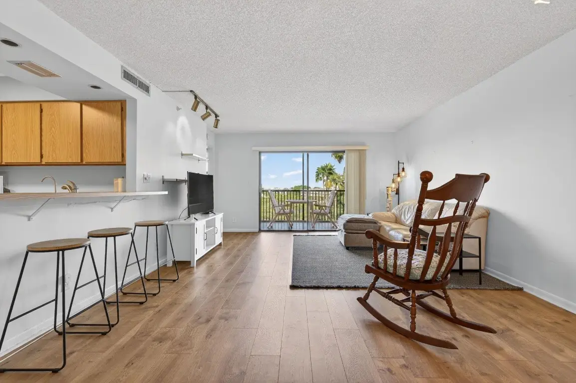 2205 S Cypress Bend Drive #604, Pompano Beach, FL 33069 - Image #1