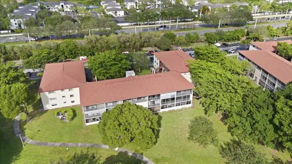 13300 SW 1st St #206o, Pembroke Pines, FL 33027