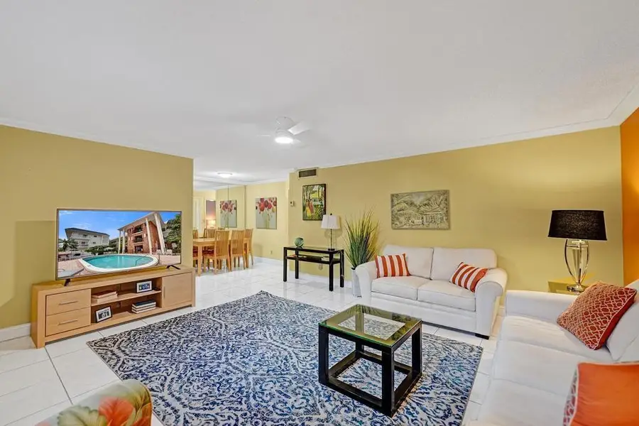 2500 NE 9th Street #110, Fort Lauderdale, FL 33304 - Image #3