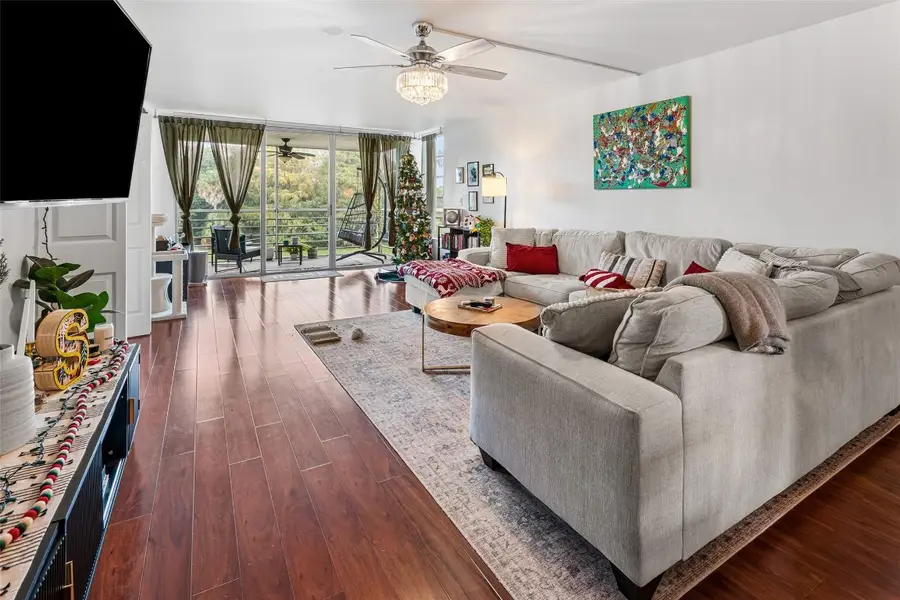 3930 Oaks Clubhouse Drive #304, Pompano Beach, FL 33069 - Image #2