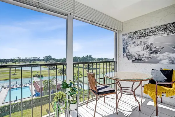 8900 Washington Blvd #PH11, Hollywood, FL 33025