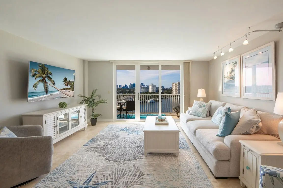 1 Las Olas Circle #1205, Fort Lauderdale, FL 33316 - #1