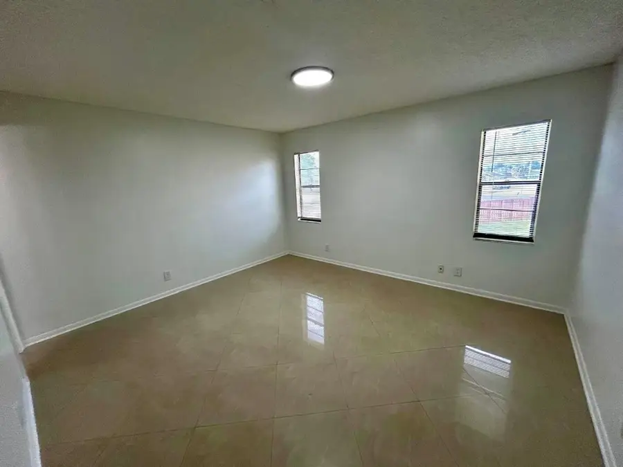 7931 Southgate Boulevard #E8, North Lauderdale, FL 33068 - Image #3