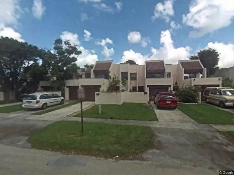 5713 NW 16th St #19, Lauderhill, FL 33313 - Image #1
