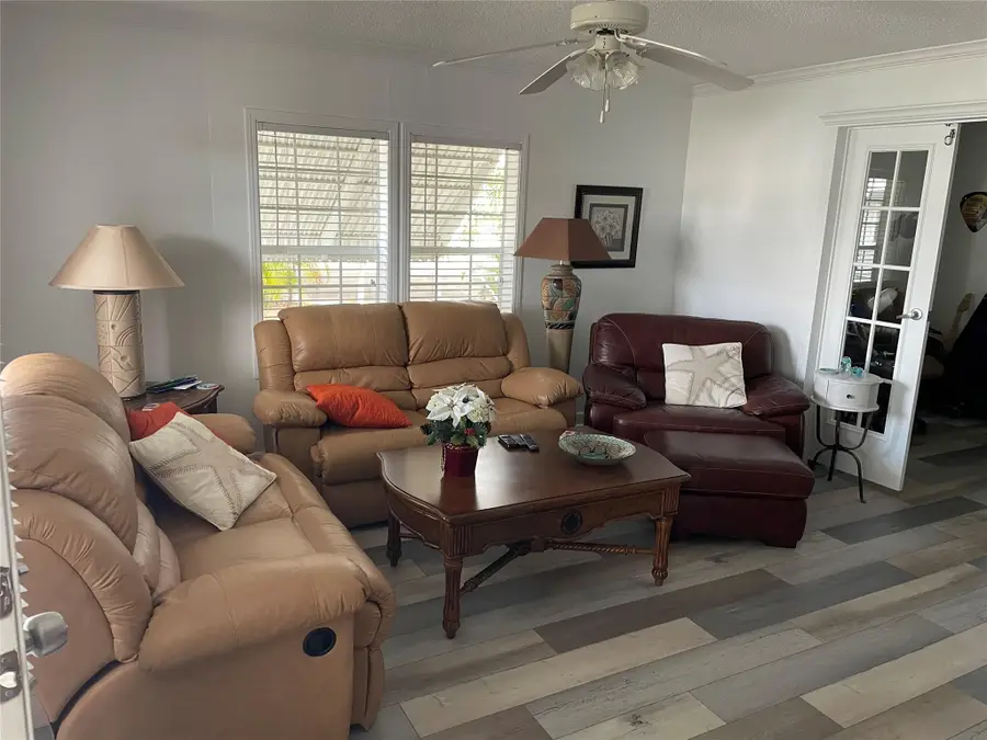 8640 SW 16th Ct, Davie, FL 33324 - Image #3