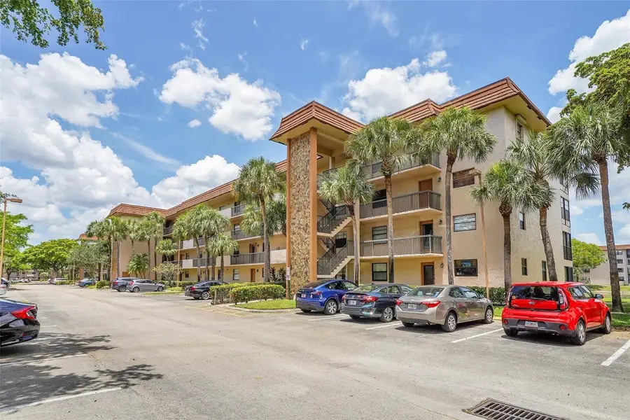 4950 E Sabal Palm Boulevard #302, Tamarac, FL 33319 - Image #2