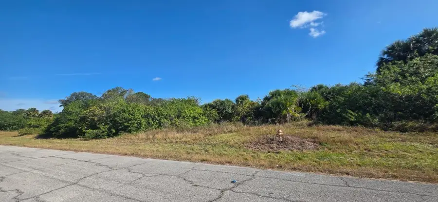 190 Carousel Avenue, Labelle, FL 33935 - Image #2