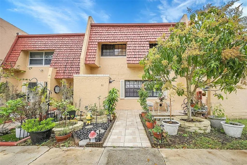 86 Ann Lee Lane #86, Tamarac, FL 33319 - Image #1