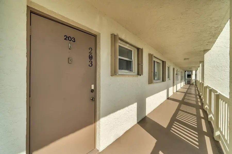 6890 Royal Palm Blvd #203H, Margate, FL 33063 - Image #3