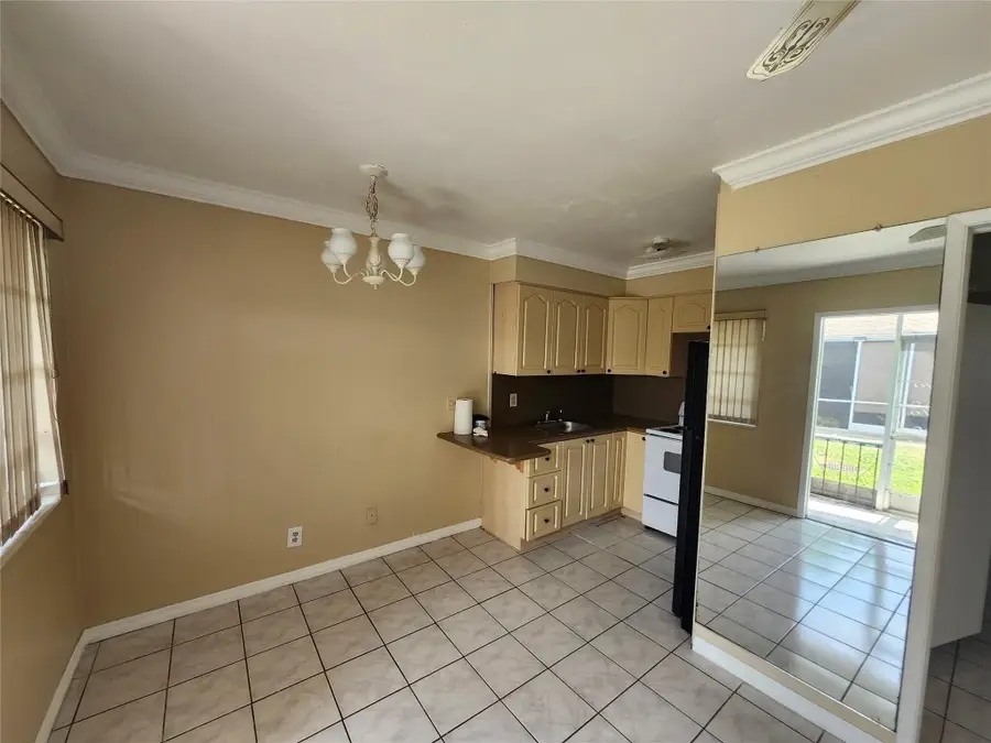 2211 Lincoln Street #9, Hollywood, FL 33020 - Image #2