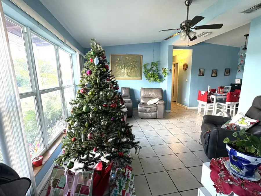 1310 NE 44th St, Pompano Beach, FL 33064 - Image #2