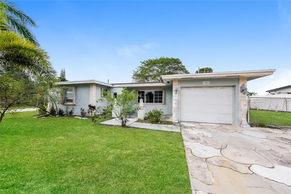 1351 SW 10th Ave, Deerfield Beach, FL 33441