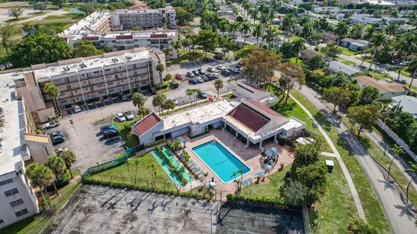 2571 Aragon Blvd #214, Sunrise, FL 33322