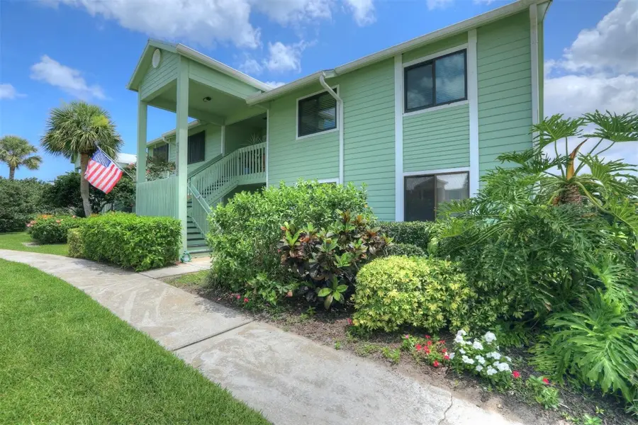 5725 Pelican Pointe Drive #4, Sebastian, FL 32958 - Image #3