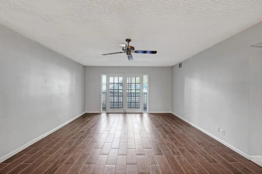 7552 Stirling Road #213, Hollywood, FL 33024 - Image #2