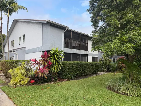 2761 S Oakland Forest Dr #204, Oakland Park, FL 33309